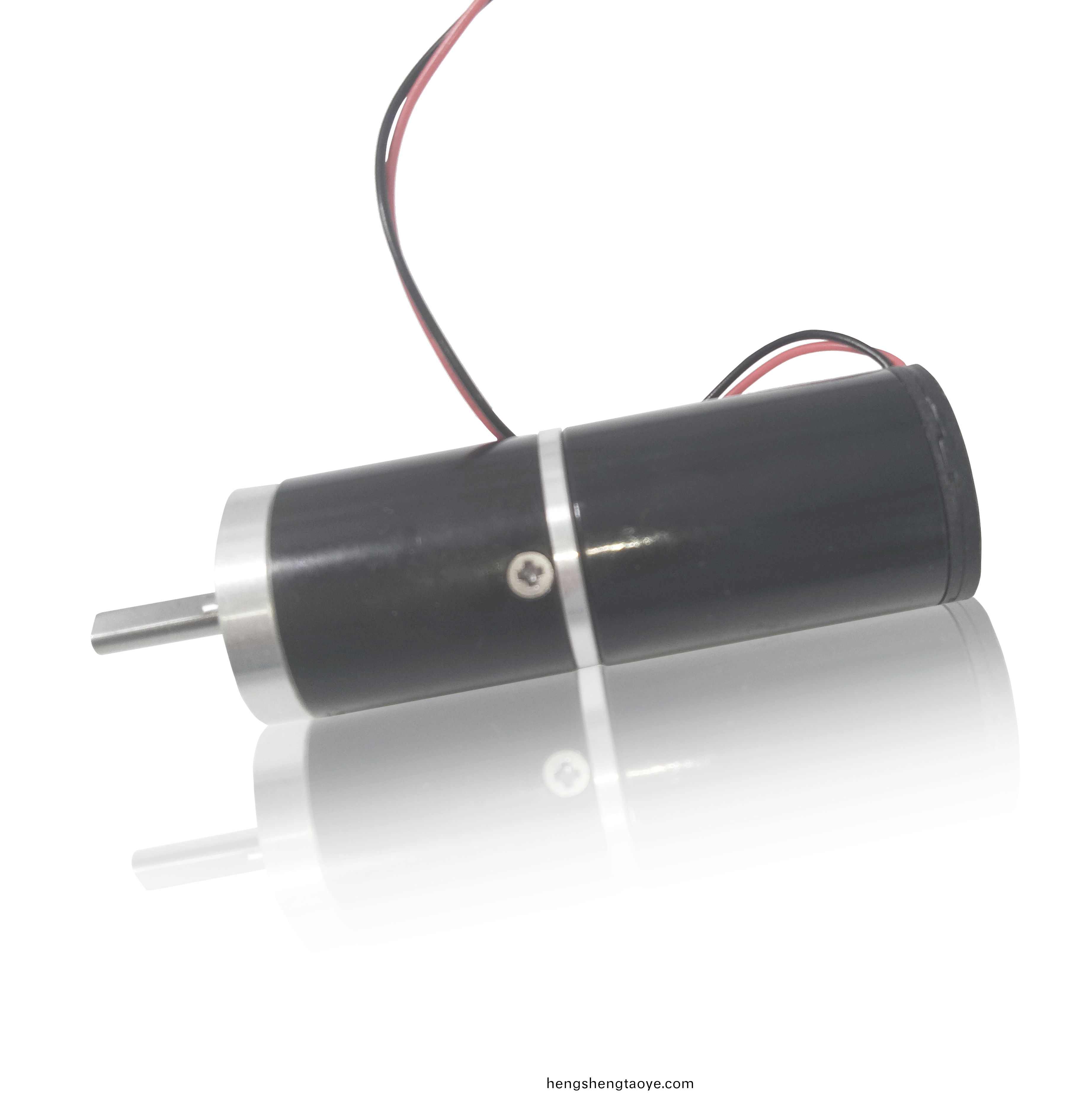 直(zhi)流減速電機的特點 直(zhi)流(liu)減速電機的特點